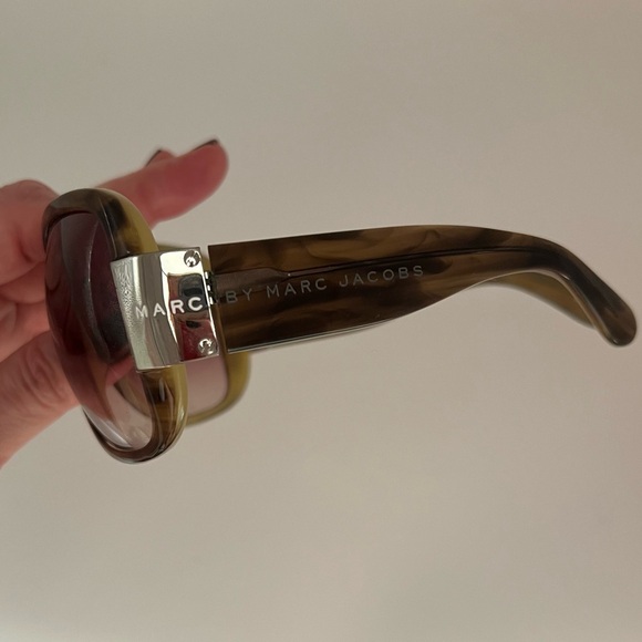 Marc by Marc Jacobs MMJ013/S Oversized Sunglasses – Olive Tortoise - Picture 9 of 9